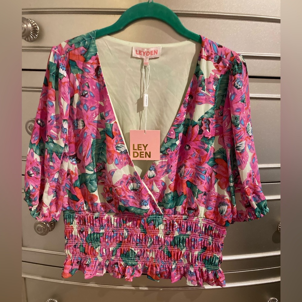 Leyden Short Floral V Neck Blouse